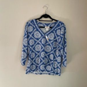 Beautiful NWT Talbots V-Neck Shirt. XL. 96% Cotton, 4% Spandex.